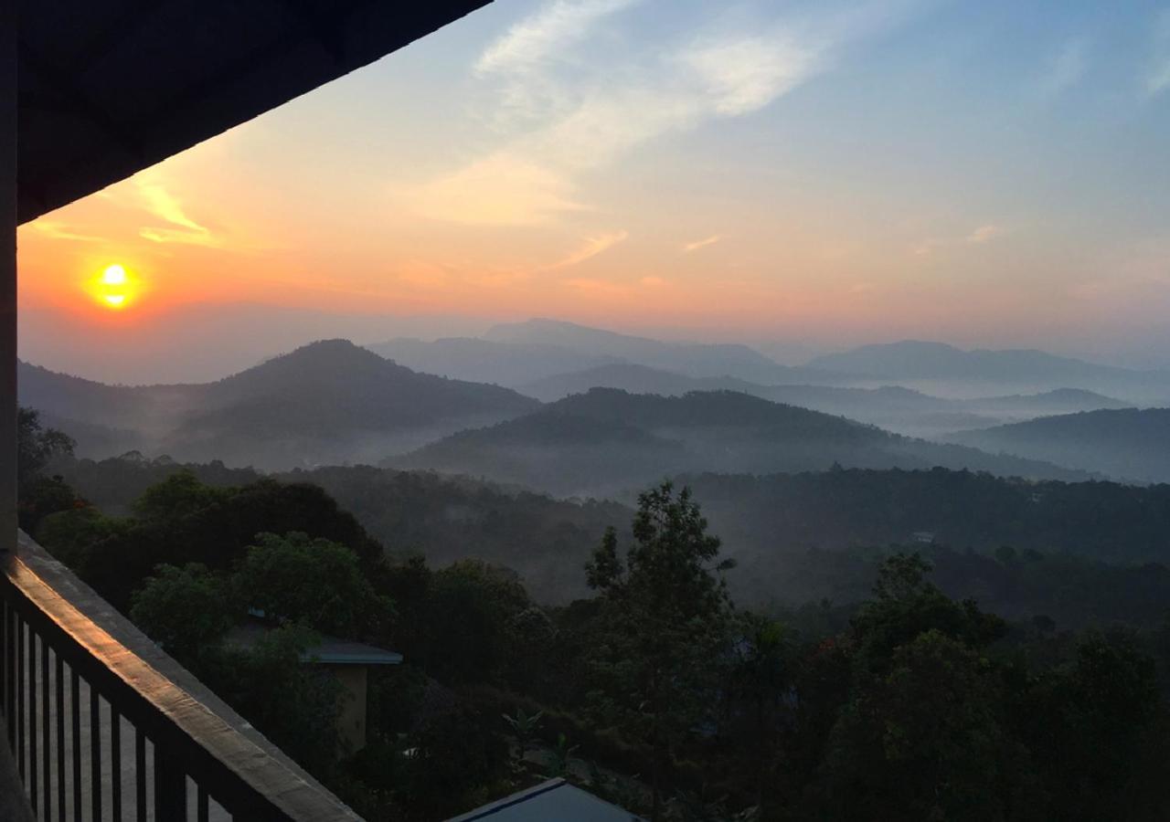 Poetree Sarovar Portico, Thekkady Buitenkant foto